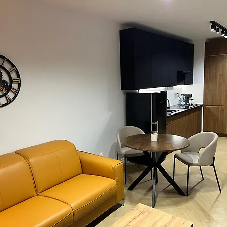 City Center Premium 15 דירה בולסלאביש